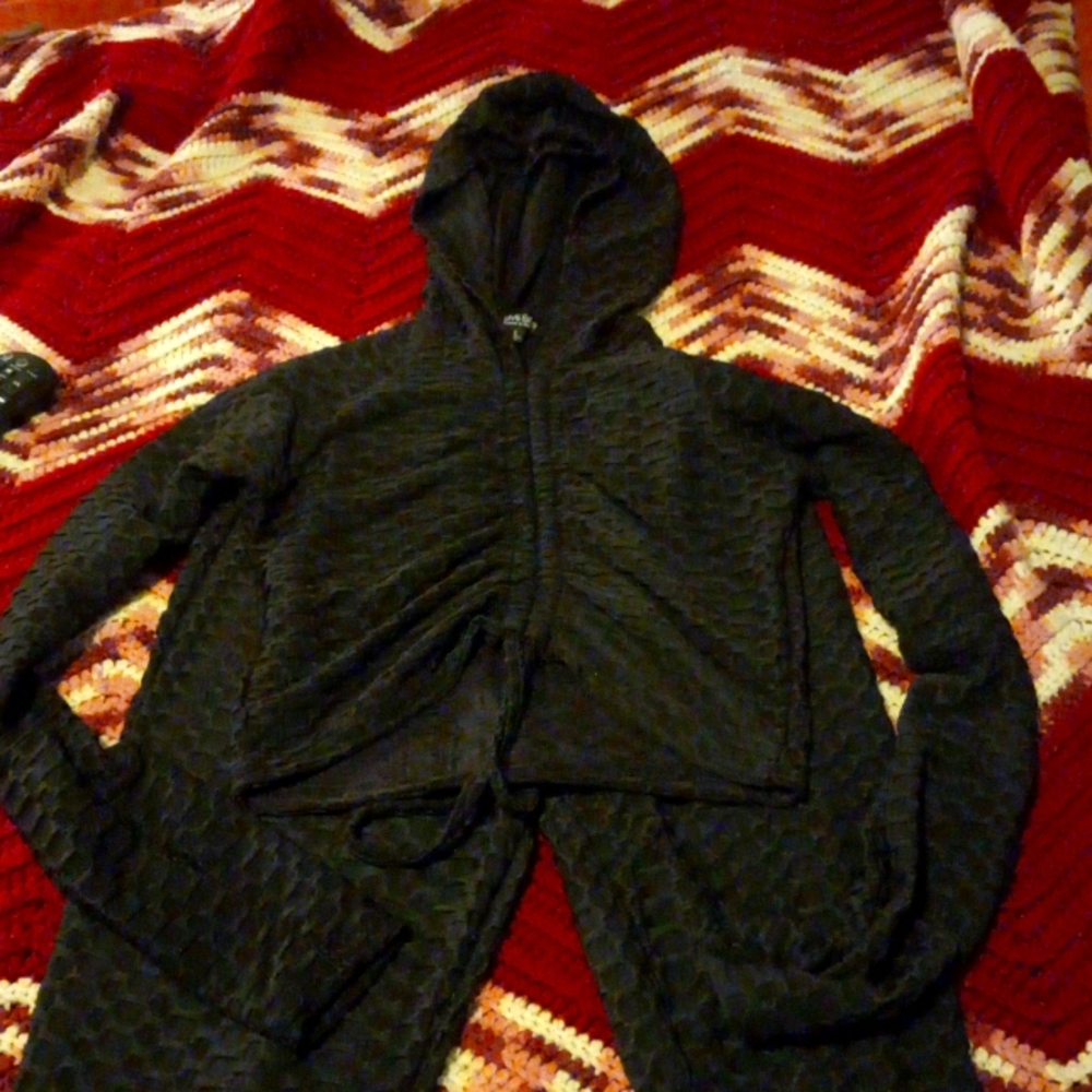 Womens size large outfit